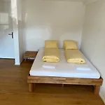John Apartamento